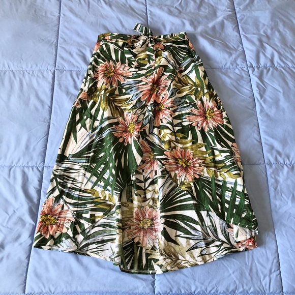 Cupshe Dresses & Skirts - Cupshe Tropical Wrap Style Skirt Women's Size Small NWT